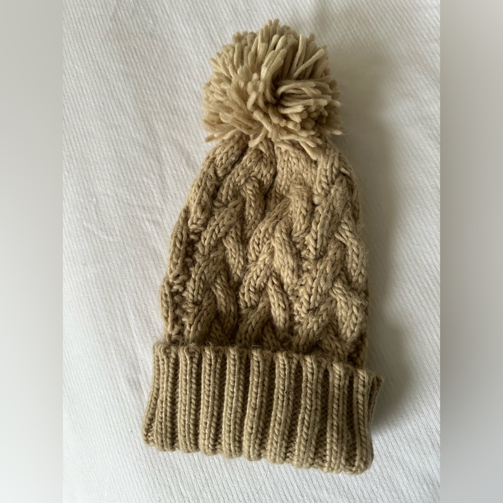 Women’s Pom pom Beanie
